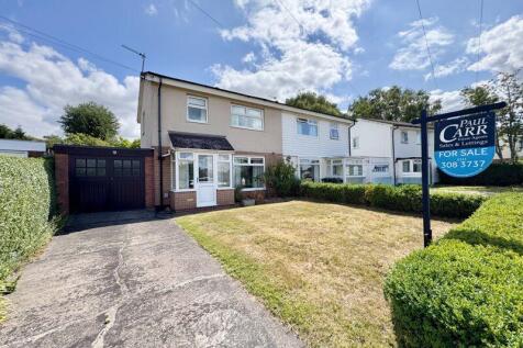 Dugdale Crescent, Four Oaks, Sutton... 3 bed semi