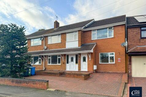 Sutherland Road, Cheslyn Hay, WS6 7BT 5 bed semi