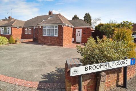 Broomhill Close, Great Barr... 3 bed semi