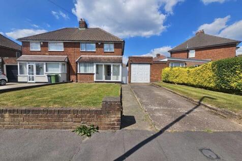 Stanhope Way, Great Barr, Birmingham... 3 bed semi