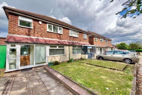 Aldridge Road, Great Barr, Birmingham... 3 bed semi
