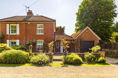 Horsham Road, Shalford, Guildford GU4 3 bed semi