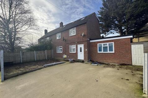 6 bedroom semi-detached house for sale