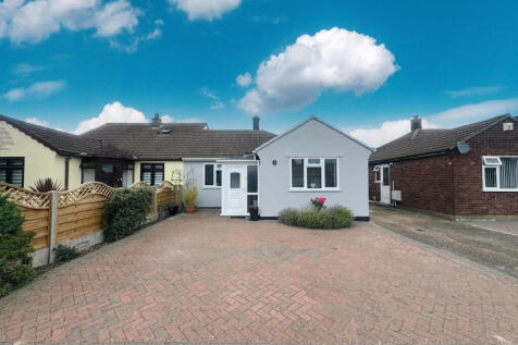 2 bedroom semi-detached bungalow for sale