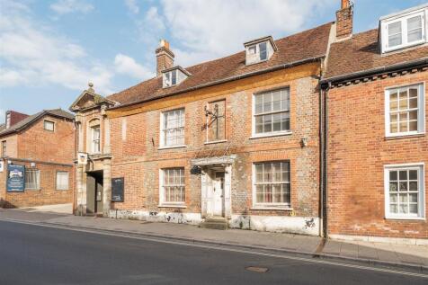 5 bedroom end of terrace house for sale