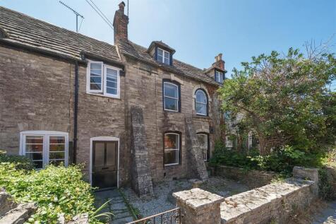 4 bedroom terraced house for sale