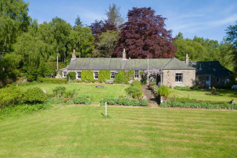 4 bedroom cottage for sale