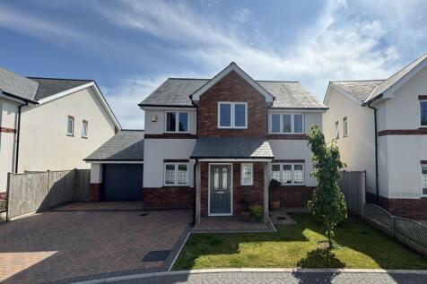 Mayfair Copse, Tiverton, EX16 4 bed detached house for sale