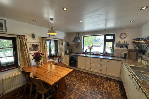 Waunfawr, Waunfawr nr Caernarfon... 5 bed detached house for sale