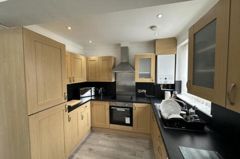 Caernarfon Road, Bangor, Gwynedd, LL57 3 bed terraced house for sale