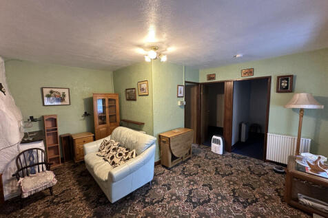 Llanllyfni, Llanllyfni, Gwynedd, LL54 2 bed cottage for sale
