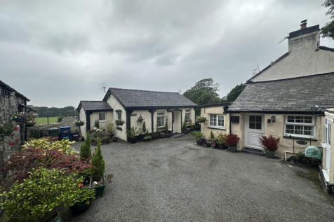 Lon Y Grisiau, Bangor, LL57 3 bed cottage for sale