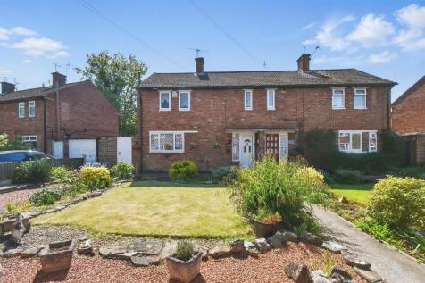 2 bedroom semi-detached house for sale