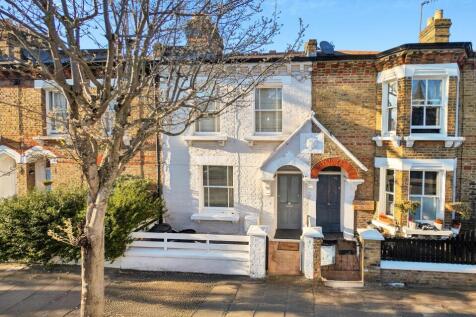 Elsley Road, SW11 2 bed terraced house for sale