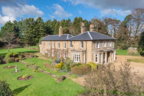 Great North Road, St. Neots PE19 7 bed detached house for sale