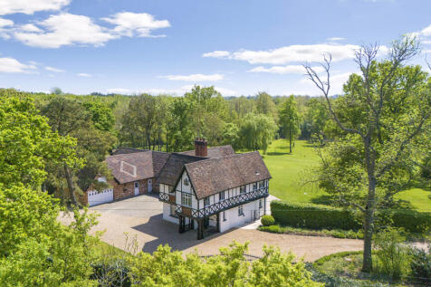Bedford Road, Biggleswade SG18 6 bed detached house for sale