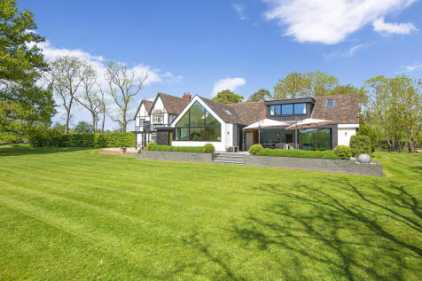 Bedford Road, Biggleswade SG18 6 bed detached house for sale
