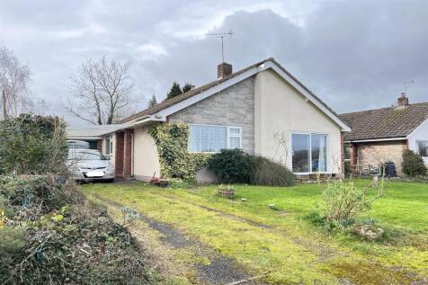 3 bedroom detached bungalow for sale