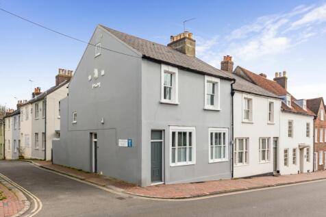 4 bedroom end of terrace house for sale