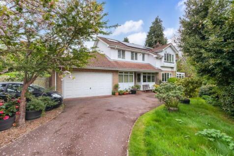 5 bedroom detached house for sale
