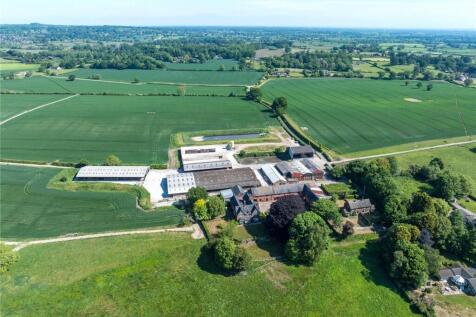 6 bedroom detached house for sale