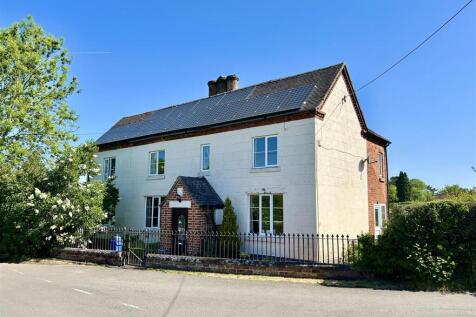 Wollerton, Market Drayton. 4 bed detached house for sale