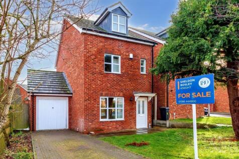 New Road, Evesham WR11 4 bed detached house for sale