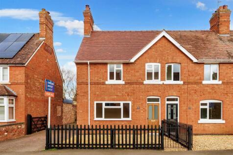 Brewers Lane, Badsey, Evesham WR11 2 bed end of terrace house for sale