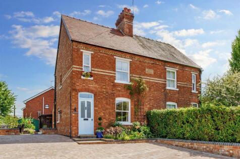 Brook Lane, Pershore WR10 2 bed cottage for sale