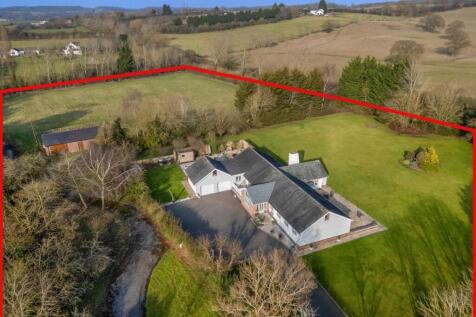 Featherbed Lane, Pathlow... 4 bed detached bungalow for sale