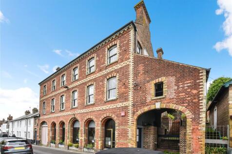 Tarrant Street, Arundel, West Sussex... House for sale