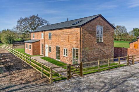 Whitchurch Road, Bunbury, Tarporley... 4 bed detached house for sale