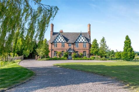 6 bedroom detached house for sale