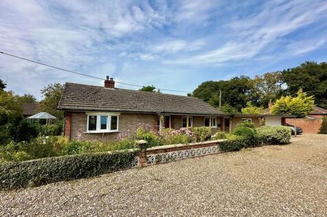 3 bedroom detached bungalow for sale