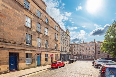 3/6 (3F2) Summerhall Square... 2 bed flat for sale