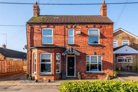 Millers Close, Finedon... 4 bed detached house for sale