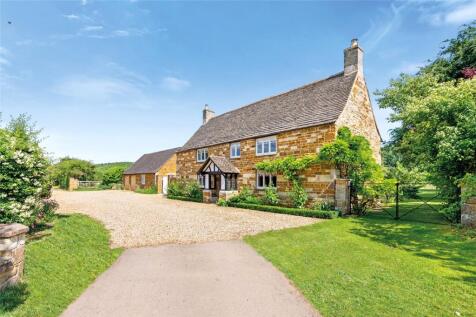 The Green, Lyddington 4 bed detached house for sale