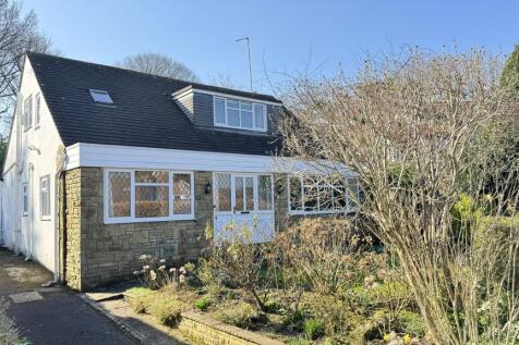 Harrowby Crescent, West Park, Leeds... 4 bed detached house for sale