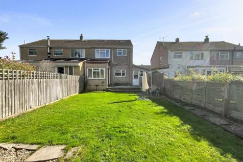 4 bedroom semi-detached house for sale
