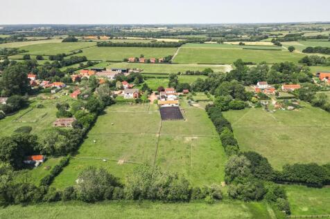 Beeston 5 bed equestrian property for sale