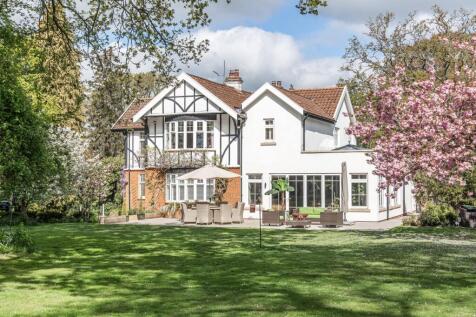A Unique, Fully Refurbished Home with... 4 bed detached house for sale