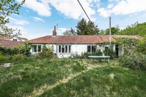 Sheddick Court, Dereham, NR19 3 bed detached bungalow for sale