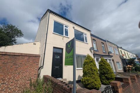 4 bedroom terraced house for sale