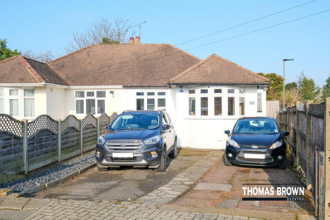 3 bedroom semi-detached bungalow for sale