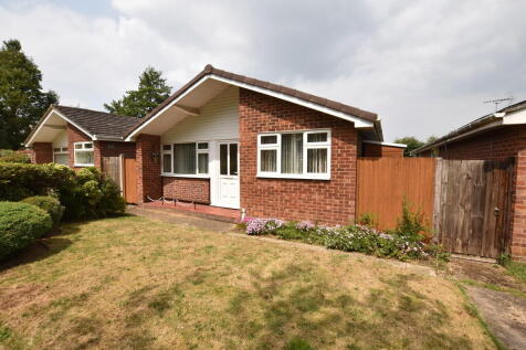 2 bedroom detached bungalow for sale