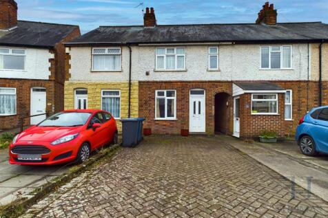 Wilford Crescent, Ruddington, Nottingham 3 bed terraced house for sale