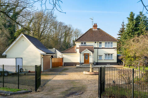 Sturmer Road, Halstead CO9 3 bed detached house for sale