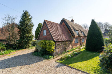 The Green, Cambridge CB21 3 bed detached house for sale
