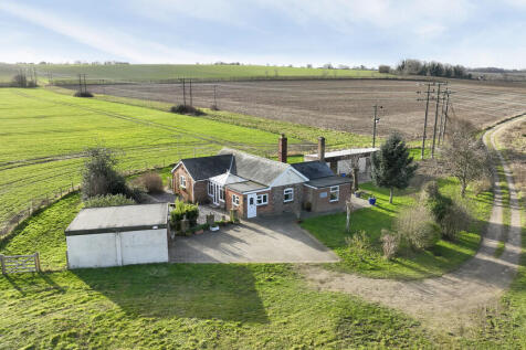 Hickford Hill, Sudbury CO10 2 bed detached bungalow for sale