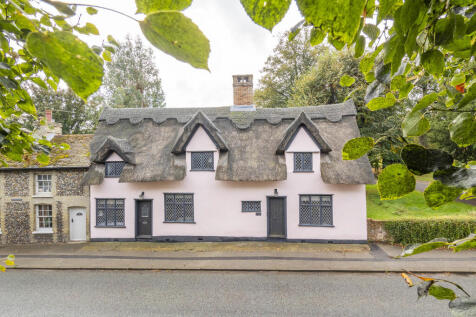 4 bedroom semi-detached house for sale